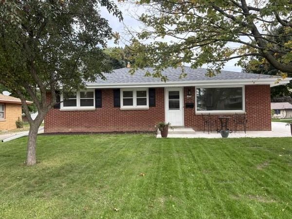 4428 S 63rd STREET, Greenfield, WI 53220