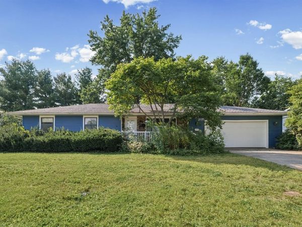 205 E Evergreen Drive , St. Joseph, IL 61873