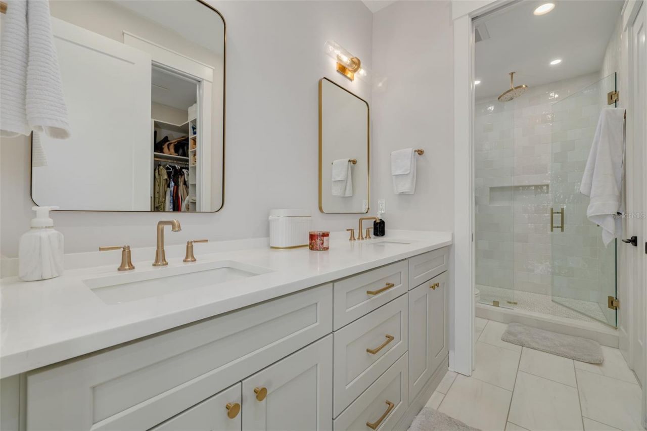 233 8th Street N, Saint Petersburg, FL 33701 Photo