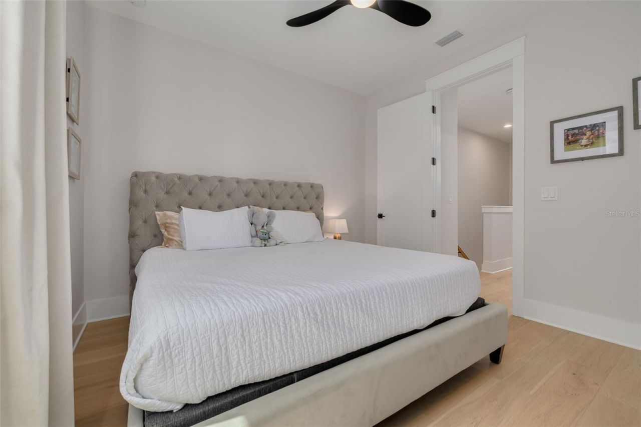 233 8th Street N, Saint Petersburg, FL 33701 Photo