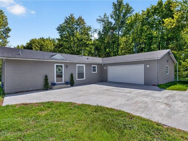 1134 County Route 12 , Pennellville, NY 13132