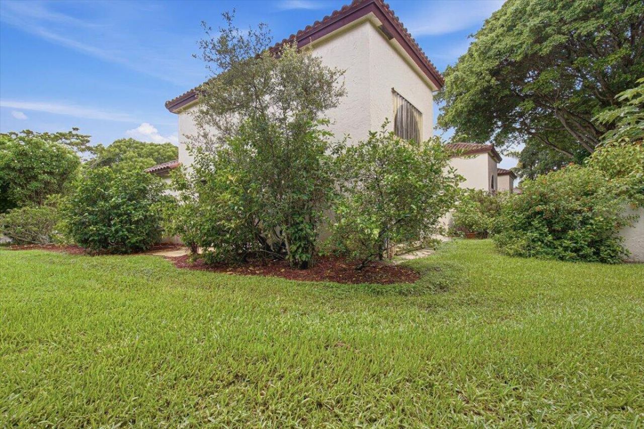 3130 Kingswood Terrace, Boca Raton, FL 33431 Photo