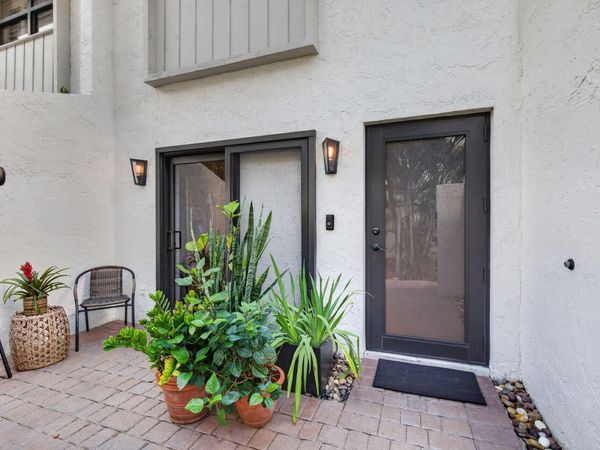 547 NE 7th Avenue, Fort Lauderdale, FL 33301