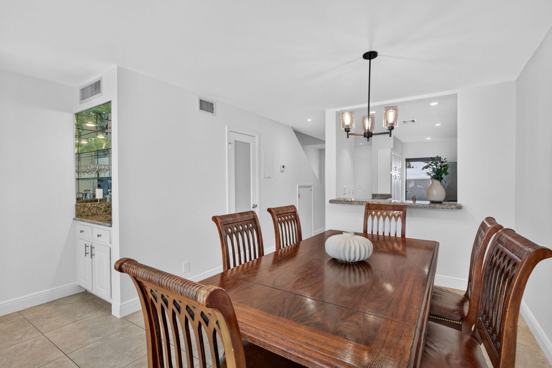 547 NE 7th Avenue, Fort Lauderdale, FL 33301 Photo