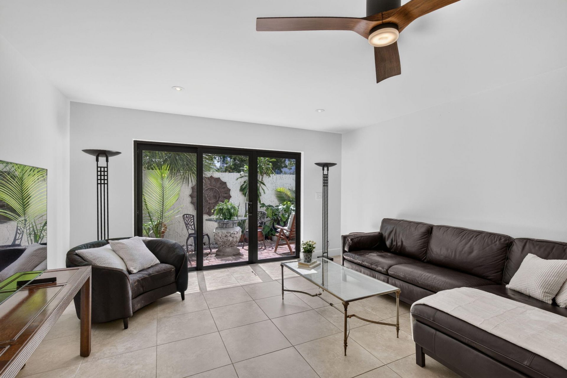 547 NE 7th Avenue, Fort Lauderdale, FL 33301 Photo