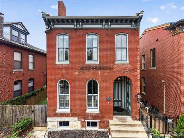 1225 Dolman Street, St Louis, MO 63104