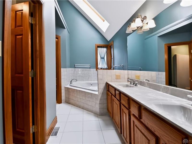 7051 Studebaker Road, Tipp City, OH 45371 Photo 28