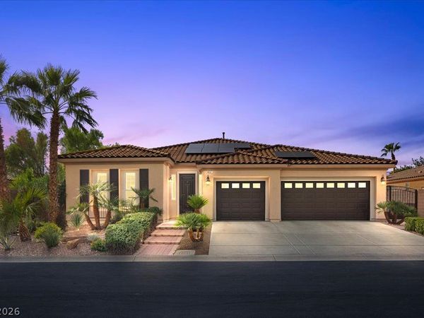4657 Jadewood Street , Las Vegas, NV 89129
