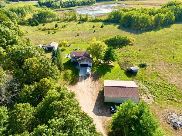 5602 285th Avenue NW, Isanti, MN 55040
