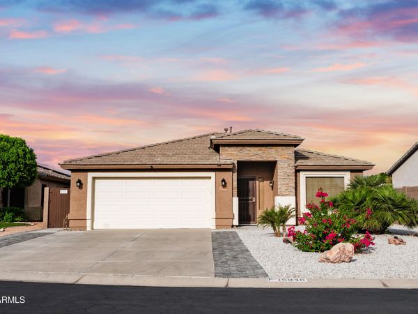 15946 W MARCONI Avenue, Surprise, AZ 85374