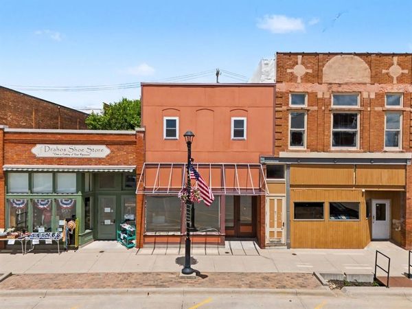 726 12th Street, Belle Plaine, IA 52208