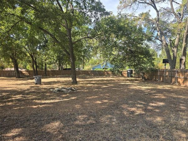 8019 Kiska Street , Dallas, TX 75216
