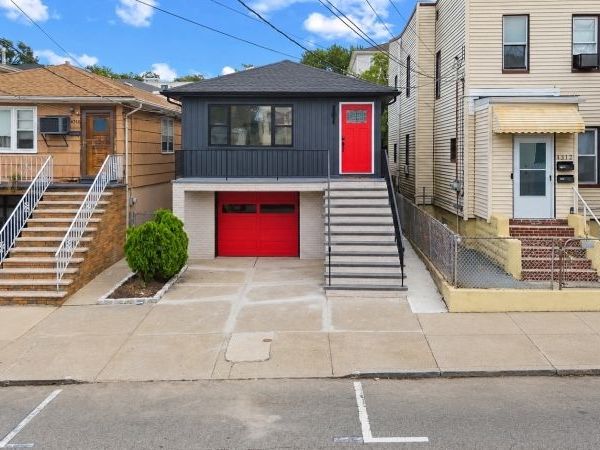 4314 Cottage Ave, North Bergen, NJ 07047