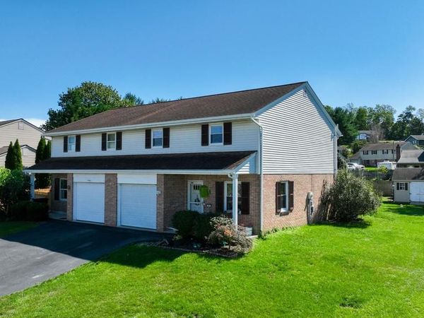 263 COLONIAL DRIVE , AKRON, PA 17501