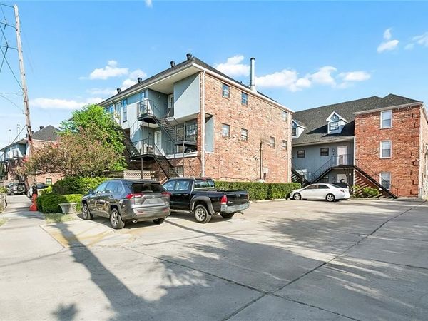 3629 RIDGELAKE Drive, Unit 33, Metairie, LA 70002