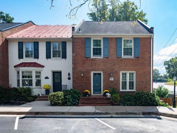 8261 TAUNTON PLACE, SPRINGFIELD, VA 22152