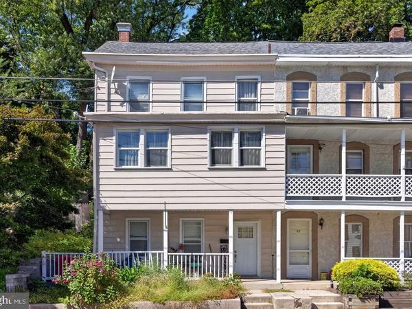 59 W WYOMISSING AVENUE , MOHNTON, PA 19540