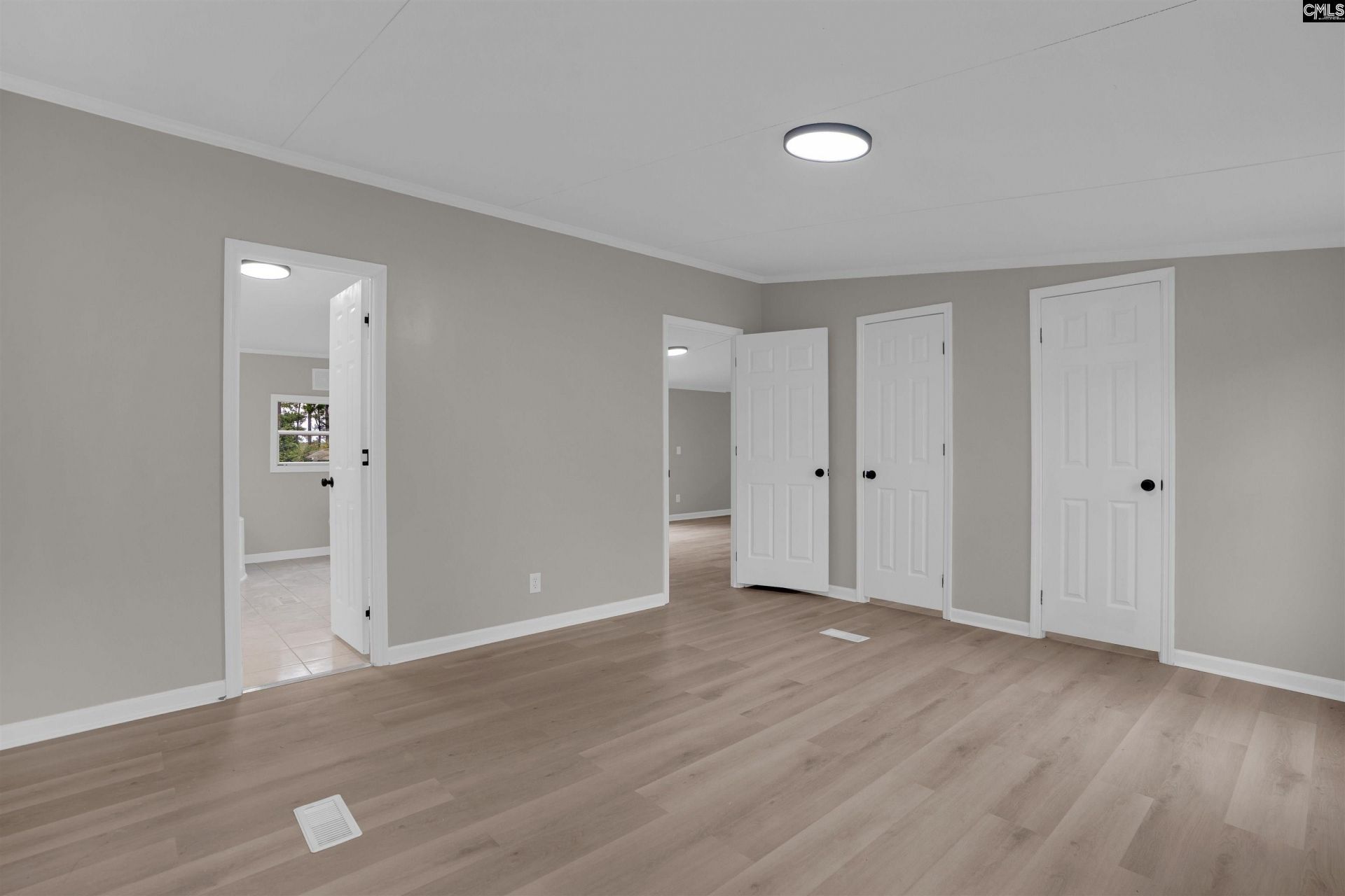 127 Castleville Court Photo 19