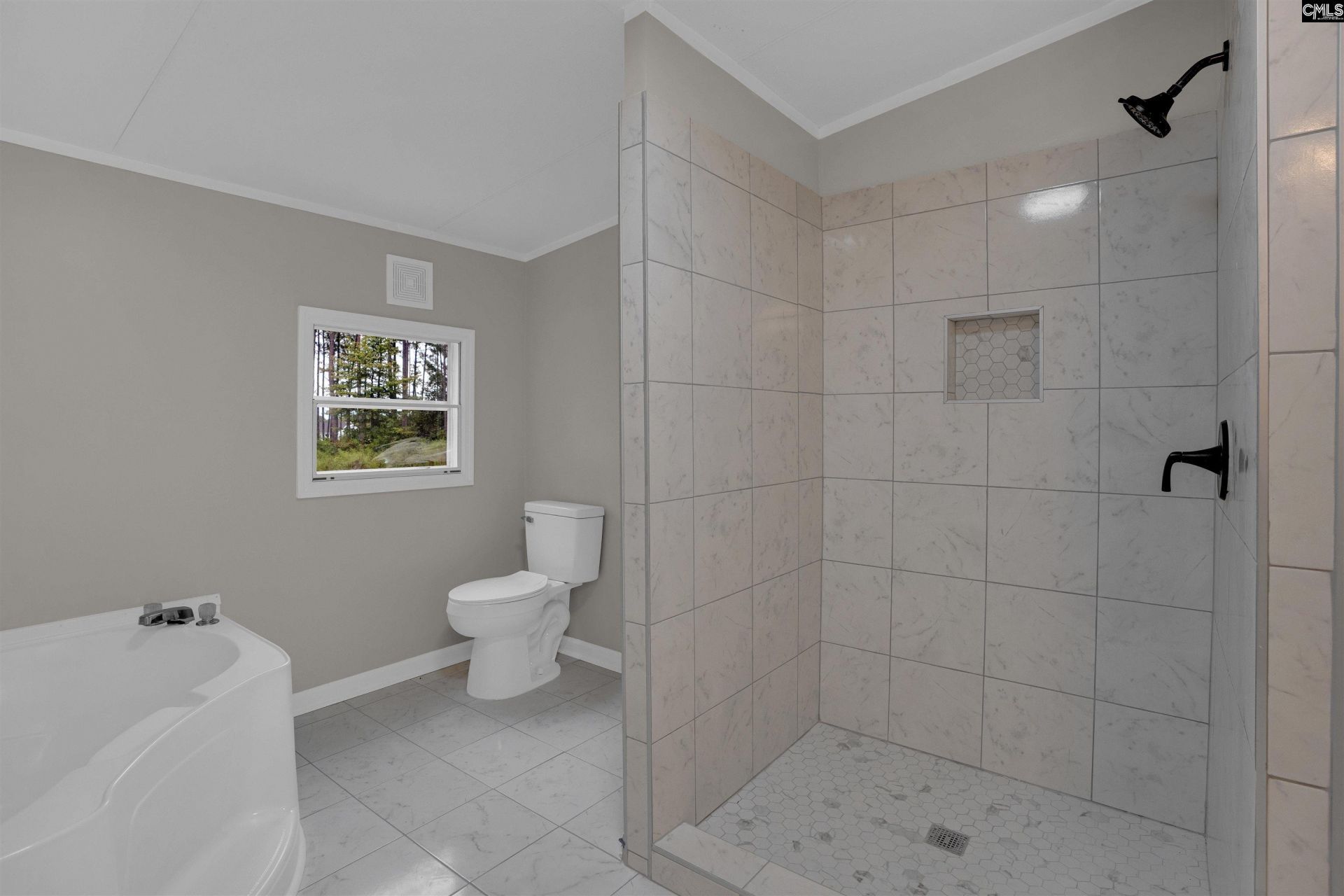 127 Castleville Court Photo 24