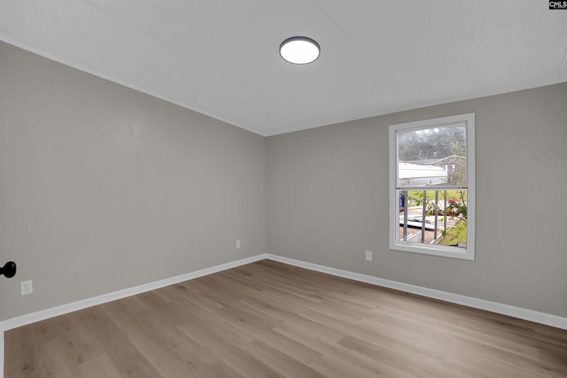 127 Castleville Court Photo 30