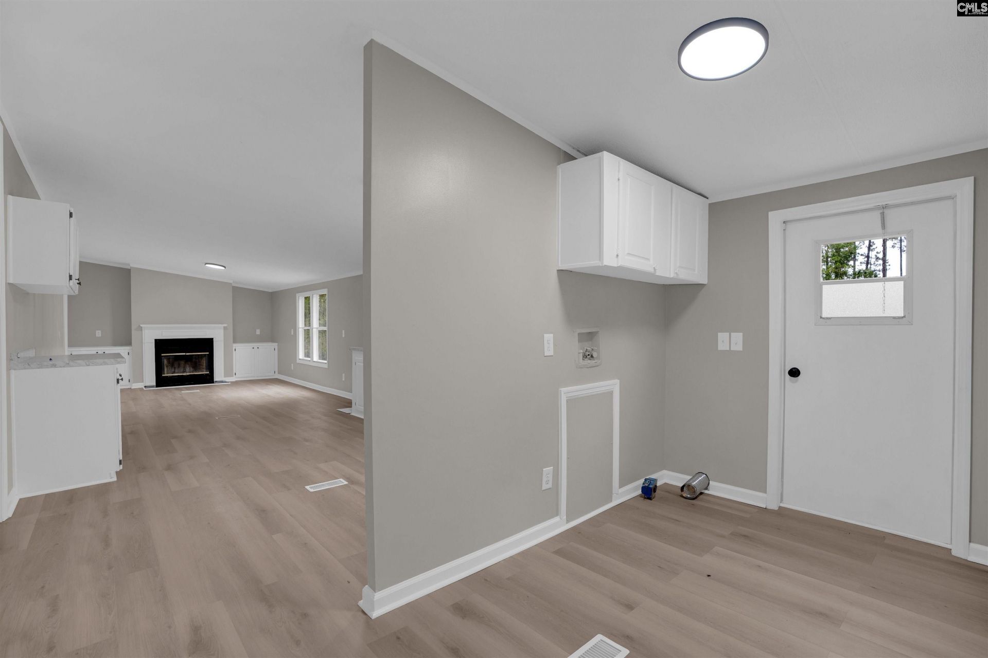 127 Castleville Court Photo 33