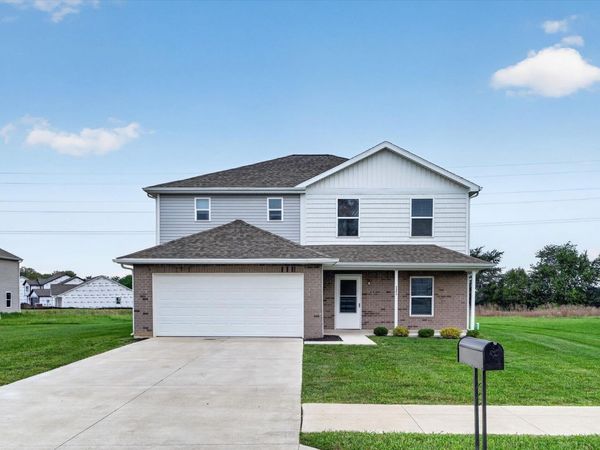 2804 W Kings Canyon Drive, Muncie, IN 47303