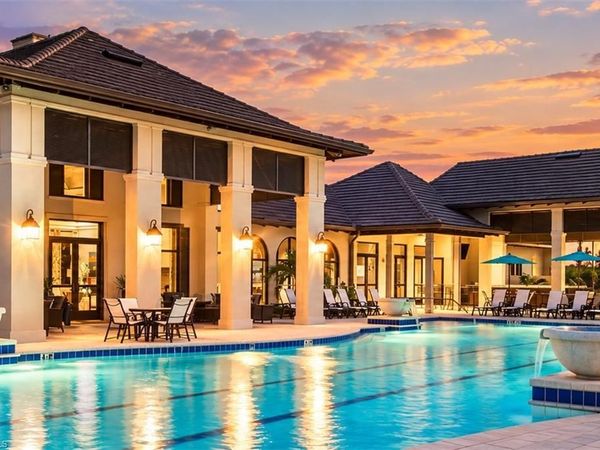1940 Mustique ST, NAPLES, FL 34120