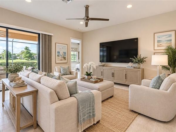 1940 Mustique ST, NAPLES, FL 34120