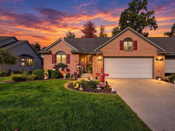 905 S Hawthorne Court, Greenville, MI 48838