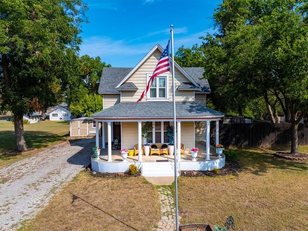 307 E Main Street, Tecumseh, OK 74873