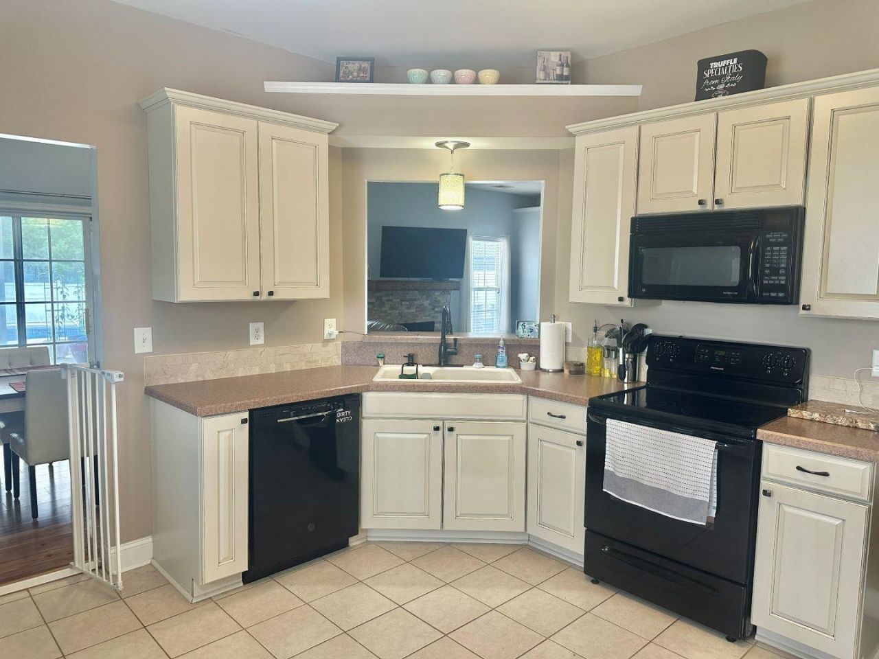 644 Seth Ln. Photo 9