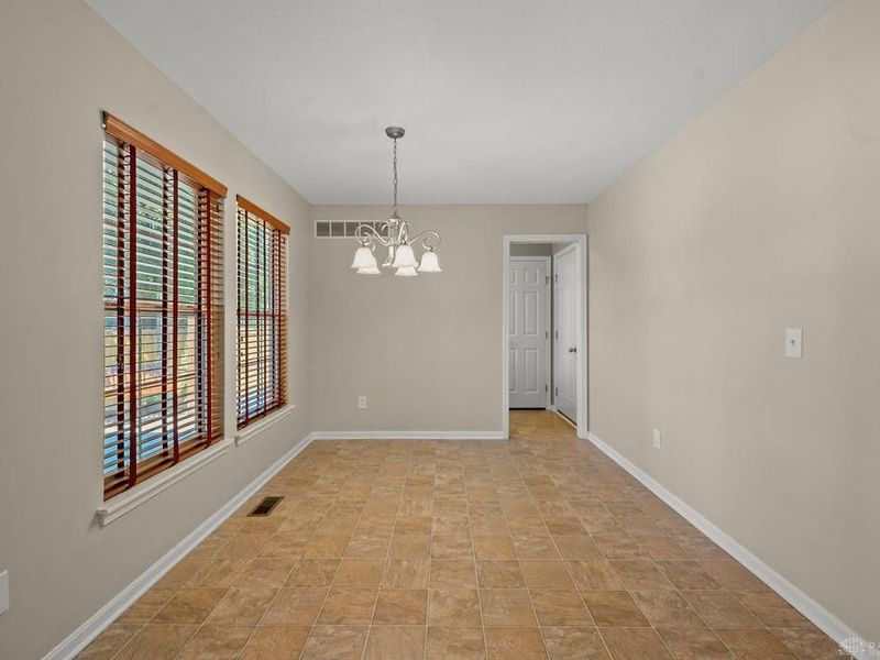 6755 Mossy Rock Court, Maineville, OH 45039 Photo 12