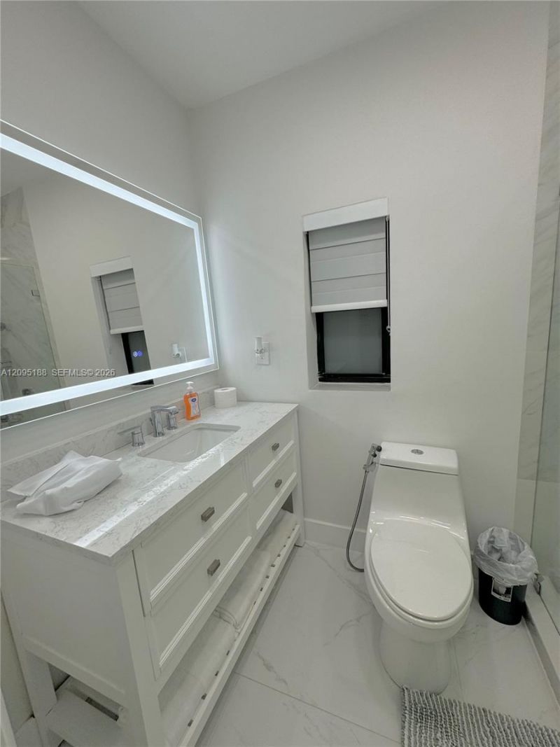 2121 SW 61st Ave, Miami, FL 33155 Photo