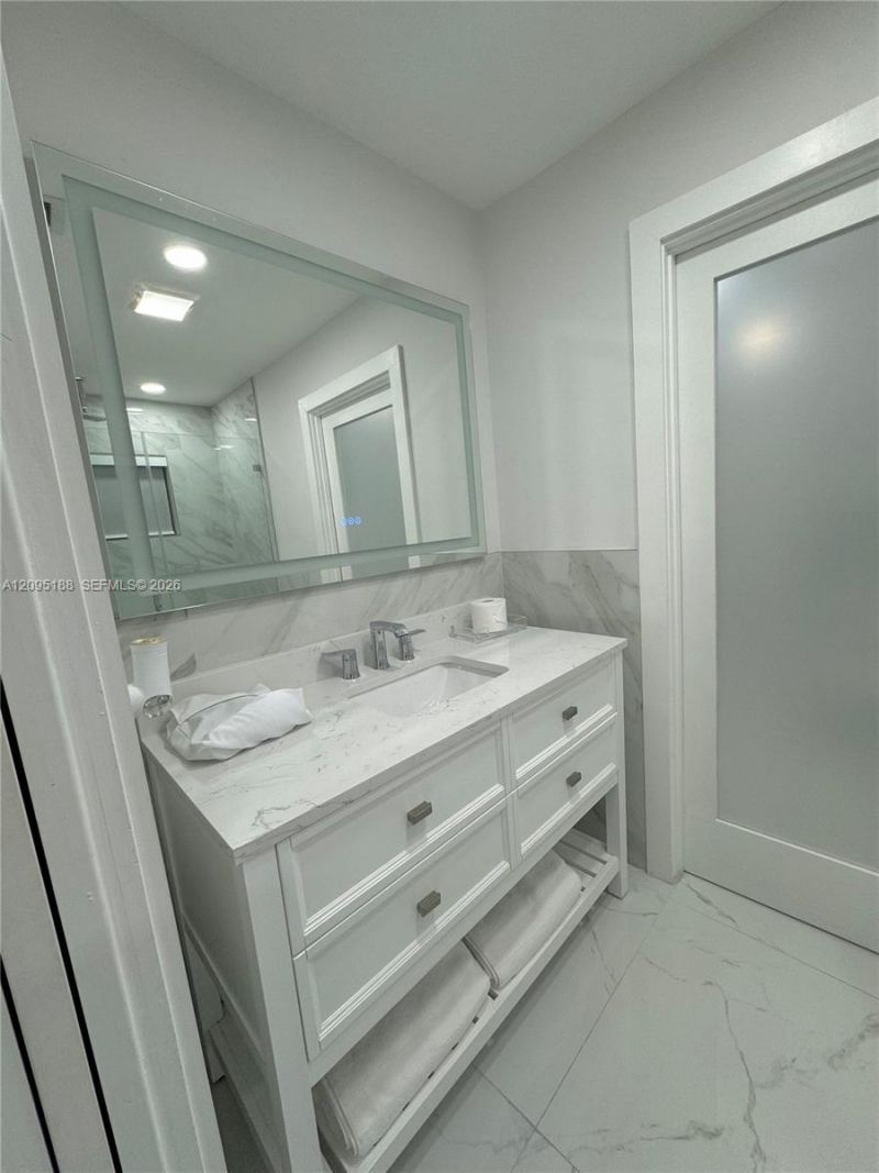 2121 SW 61st Ave, Miami, FL 33155 Photo