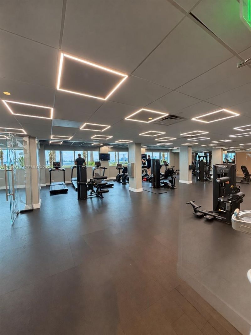 7501 E Treasure Dr , Unit 3P, North Bay Village, FL 33141 Photo