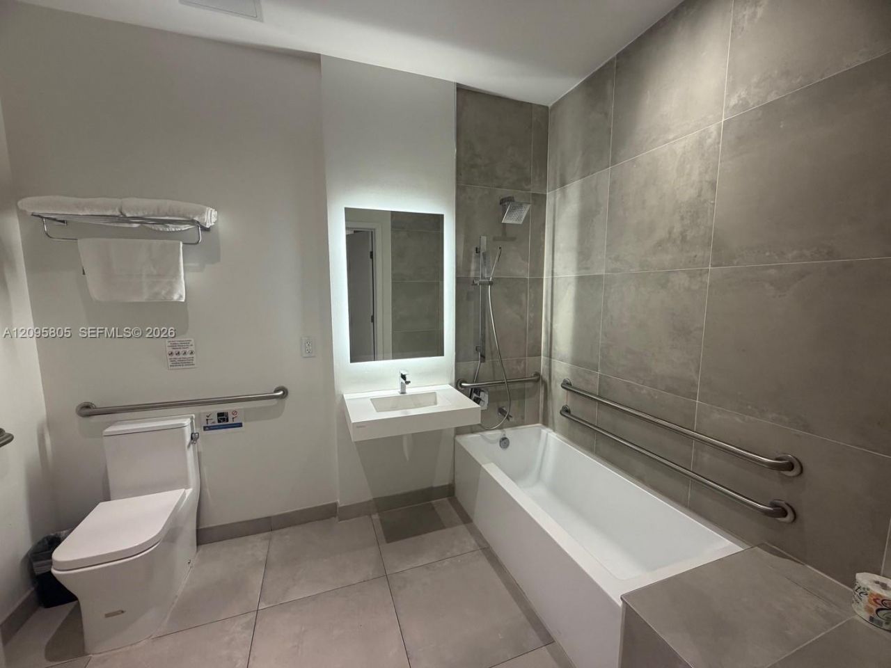 229 SW 9th St, Unit 508, Miami, FL 33130 Photo