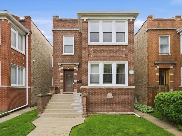 5039 W Cullom Avenue , Unit 2, Chicago, IL 60641