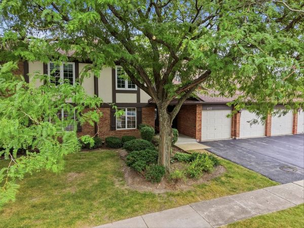 6157 Willowhill Road, Unit D, Willowbrook, IL 60527