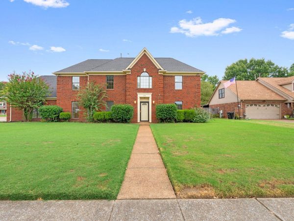 6598 STONETRACE DR, Bartlett, TN 38135