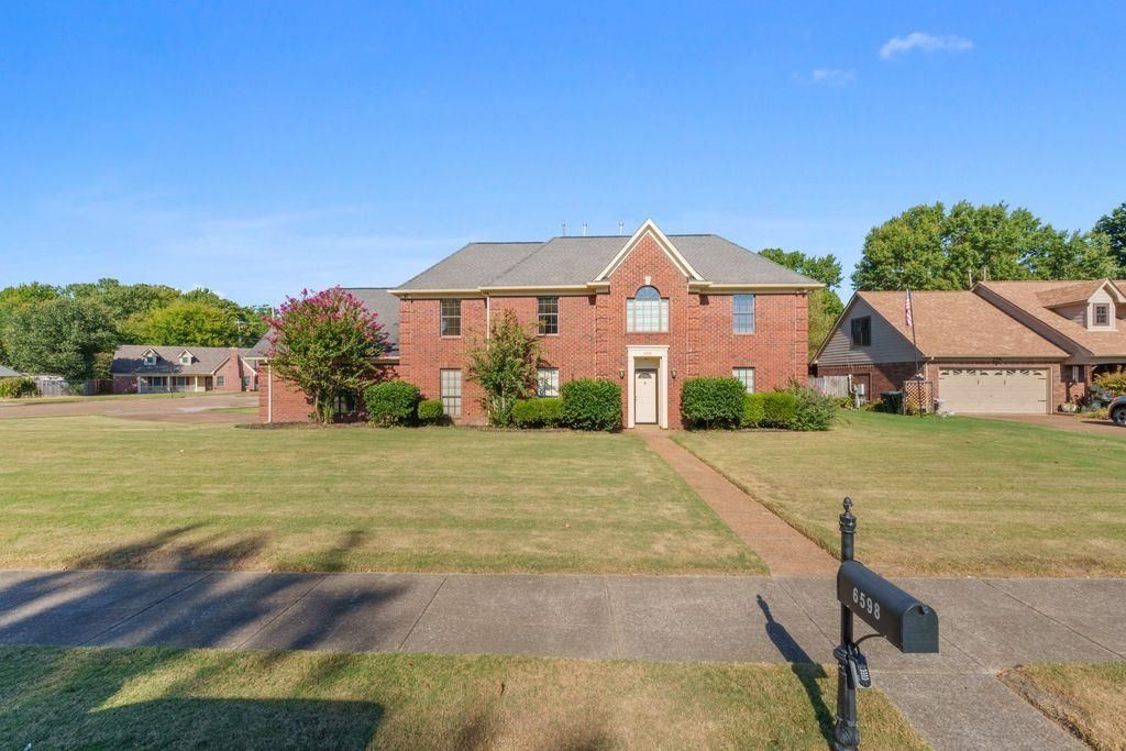 6598 STONETRACE DR Bartlett, TN 38135