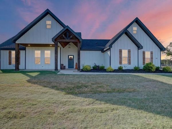 332 Jonny Boy Way, Springtown, TX 76082