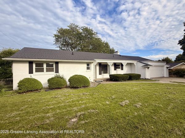 1408 Pepper Hill Drive, Lansing, MI 48917