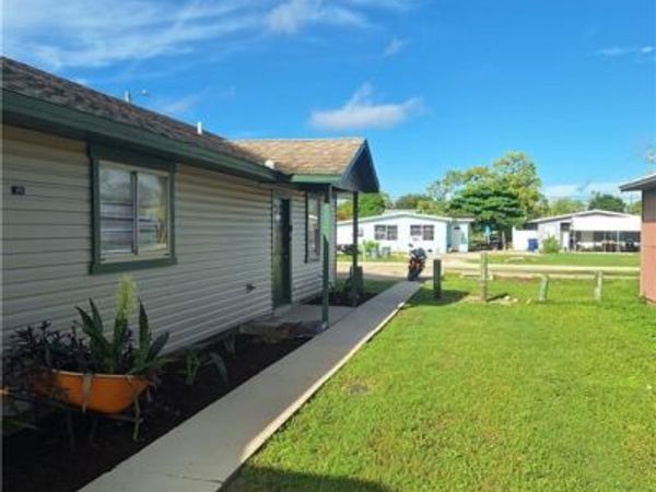 5507/5509 6th AVE , FORT MYERS, FL 33907