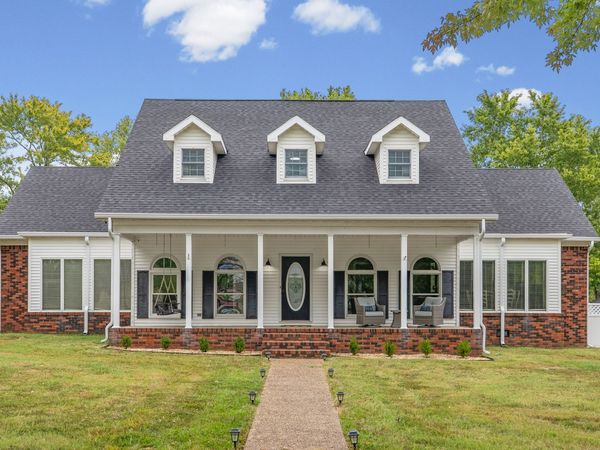 114 Skylark Dr , Hopkinsville, KY 42240