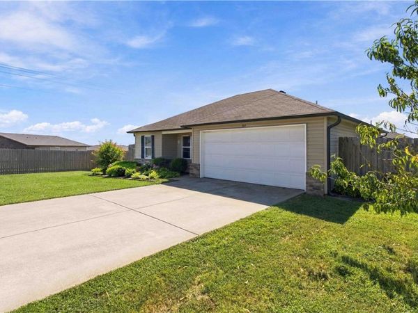 701 NW 68th Avenue , Bentonville, AR 72713