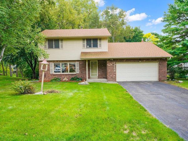 13209 Sheffield Curve, Minnetonka, MN 55305