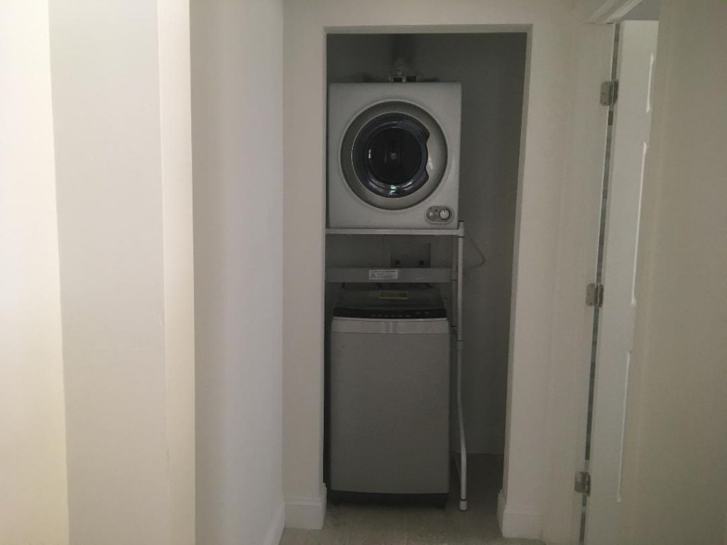 407 S Lakeside Drive, Unit C, Lake Worth Beach, FL 33460 Photo