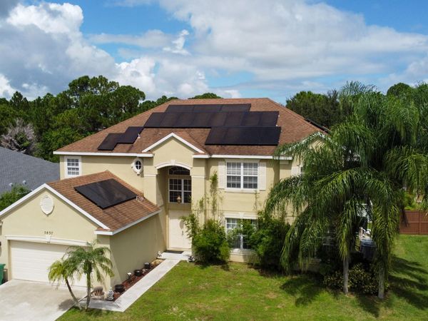 5837 NW BATES Avenue, Port St. Lucie, FL 34986
