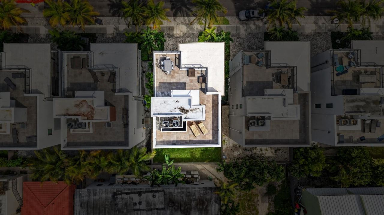 336 Balboa Street, Hollywood, FL 33019 Photo