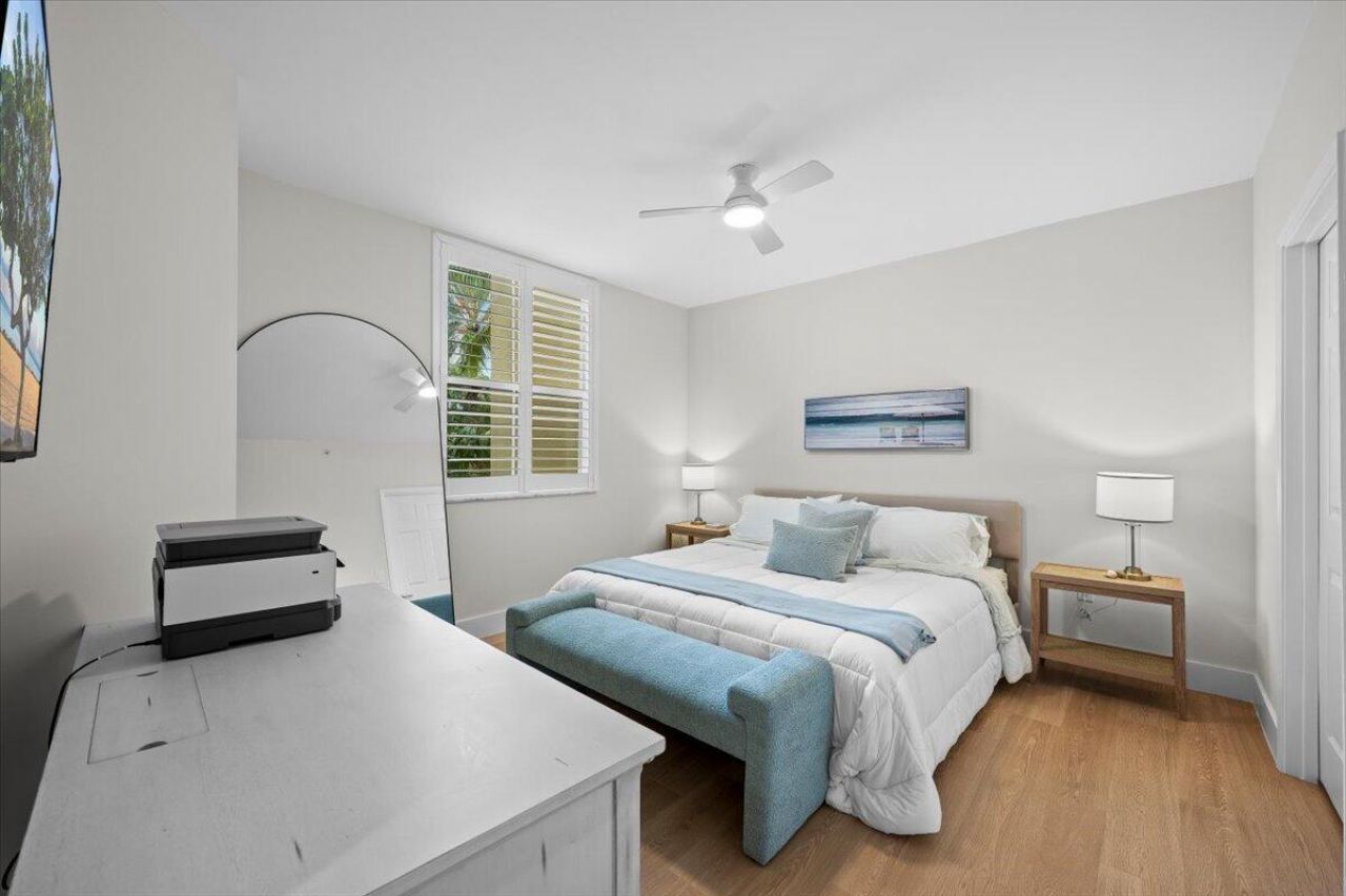 720 S Sapodilla Avenue, Unit 204, West Palm Beach, FL 33401 Photo